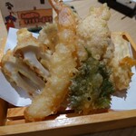 旨い海鮮と揚げたて天ぷら ニューツルマツ - 天ぷら盛り合わせ＋ちくわチーズ＋とり天