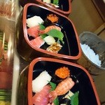 ひろ寿司 - 出前用のお寿司（ここに海苔巻きが入って完成だそうです）