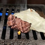 焼肉食道 大勝 - タン下は　これぐらいが◎   ちゃんと切り目を入れてくれています。