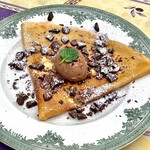 ムッシュ ペペ - ドミニカ産の高カカオチョコを使用したチョコレートの美味しさをシンプルに味わっていただくクレープ、北海道産発酵バターの深みとのマリアージュ