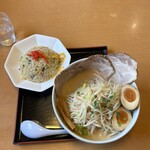 ラーメン　みそ伝 - 得伝みそラーメン+半チャーハンセット