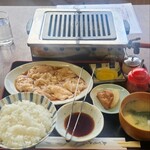 峠茶屋 - ホルモン定食