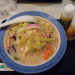 リンガーハット - 料理写真:野菜たっぷりちゃんぽん