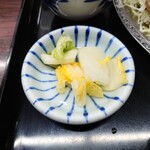 Uchuuken Shokudou - ◯白菜の浅漬
      塩味となり、酸味感はないさっぱり味となる