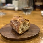 渡辺料理店 - ・たむらパン 追加 1P 200円/税込
      ※1Pは最初にサービスで提供されます。