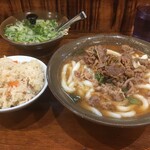 Makino Udon - かしわご飯、肉うどん