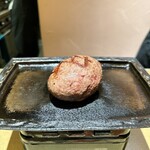 釜元はん米衛 - 熟成和牛レアハンバーグ  210グラム