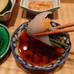 伯雲 - 先ずは浅葱と紅葉おろしを巻いてポン酢で。