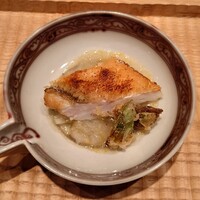 伯雲 - 白甘鯛の鱗焼きと聖護院蕪の摺り流し
