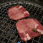 焼肉 乙ちゃん - タン塩　￥680-