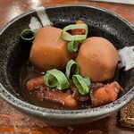 Teppanyaki Okonomiyaki Daizan Hachimanyama - Appetizer – Simmered Taro and Squid, JPY 385