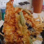 Teshio - トク天丼（¥880）海老、野菜5品。凄いボリューム。海老デカ！