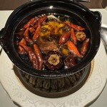 中国四川酒家 蔓山 - 唐辛子オイルで煮たスズキ。中華風アヒージョ