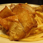 欧風小皿料理 沢村 - フライドチキンです。（カット後）