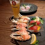 キュッヒェ ニューミュンヘン - ●ﾗﾝﾁ 単品。鶏唐揚1200+大根ｻﾗﾀﾞ830+ｶﾆ爪990X3+ﾋﾞｰﾙ(ｳﾞｧｲﾂｪﾝ750X2+ﾊｰﾌ&ﾊｰﾌ690+生中650)+土産鶏唐揚1170=9,010円