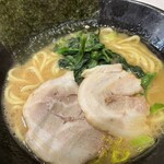 横浜家系ラーメン 銀家 - 