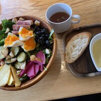 ウォルプタス 東京駅グランルーフ店 - 