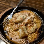 Teppan Dainingu Karaku - 鶏トマトチーズ焼き