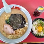 山岡家 - 