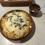ハシヤ - すごい量の粉チーズです！