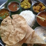 アーンドラ・ダイニング - ホリデイランチミールス