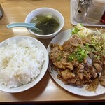 かし亀 - 肉炒めライス 1,200円