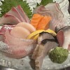 なか越 - 刺し身の盛り合わせ