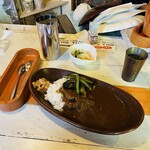 アウル - 料理写真:ビーフカレー　１１６０円