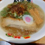 開花屋 楽麺荘 - 昔ながらの塩らぁめん 820円