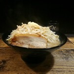 Ramen Katsumi - どてちんラーメン(にんにく醤油)¥830