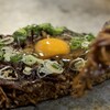 山本まんぼ - 「まんぼ焼き」 そば･甘辛･生卵 をチョイス
極細のカリカリ麺なので、うどんを選択してもアリやった