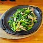 居酒屋くろ兵衛 - ほうれん草ベーコン炒め