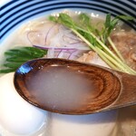 Ramen Donguri - スープ