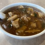 中華料理　栄楽 - バラ肉そば　大盛