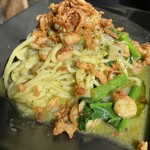 italian bar TAKA’s KITCHEN - 小海老とほうれん草の生パスタ