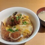 社 - えび丼　700円