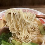 Ajia Rou Ieie No Wantan To Butabara No Mise - 麺のリフトアップ