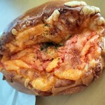 パン工房 ぴゅあーる - 明太子チーズパン　出来たてだよ！ちょっと潰しちゃった…