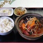 Bakuryuu - 莫龍中華食堂 ＠茅場町 マーラー野菜土鍋定食 税込700円