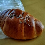 パン工房 ぴゅあーる - 塩バターロールパン