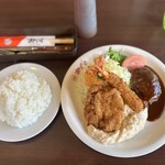 おぐら - ごちそうプレート1848円　ご飯大盛り　タルタル多め(無料です。)