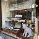 野方食堂 - 店頭のショーケース