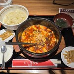チャ～ボン 多福楼 - ランチ「石焼き麻婆豆腐と麺セット」