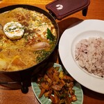 Potofu Ryouri Jowa - ココナッツとレモン＋岩中豚あらびきミンチ、セロリのアチャール