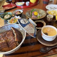 炭焼うな富士 白壁別邸 - 
