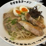 Yasumaru Ramen - 煮干しラーメン＋煮卵＋とりチャーシュー