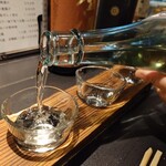 蕎麦切り くろ - 昼から日本酒いただきます♪