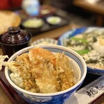 Togakushi Soba - ・牡蠣と旬野菜の天丼セット 1,400円/税込
                        ・そばの大盛り +180円/税込
