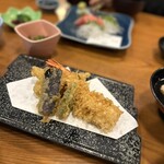 のれんと味 だるま料理店 - 