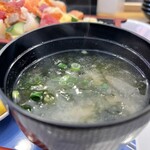 Dairokujuu San Nana Youmaru - みそ汁、牡蠣が2つ下に